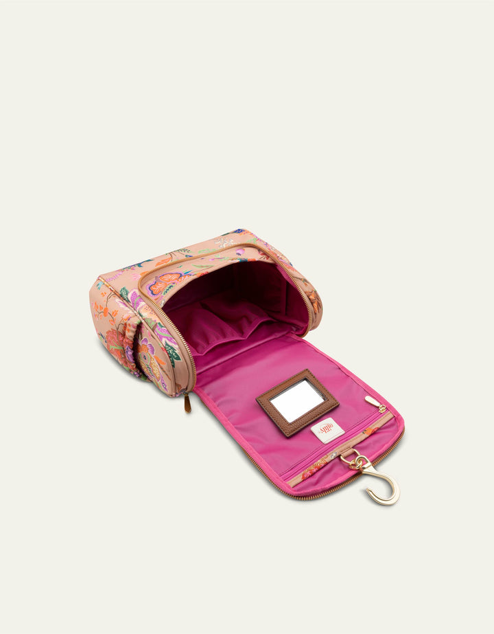 Oilily Cathy Travel Kit With Hook Young Sits Bamboo